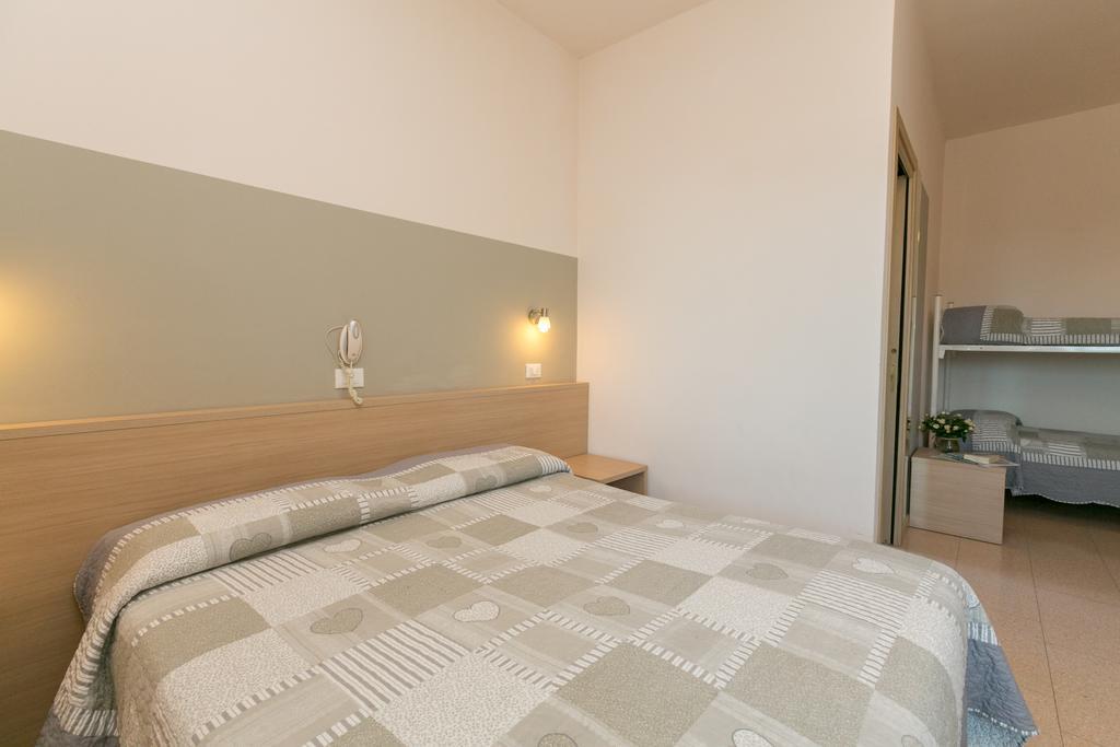 Hotel Colonna Lido di Jesolo Exteriör bild